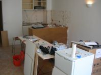 Une cuisinette à rénover !