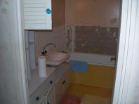 Une salle de bain des années 70